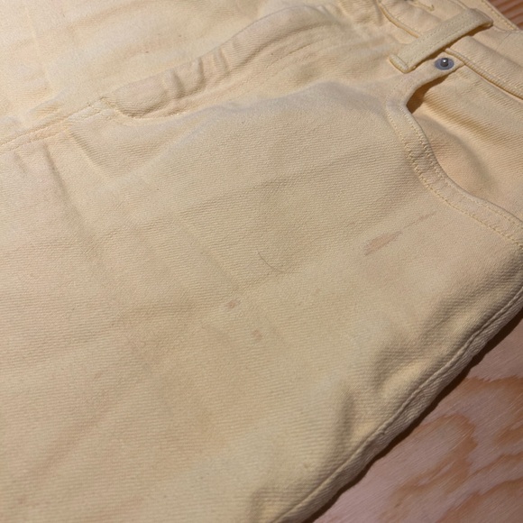 Aritzia / Wilfred Jean Denim Yellow Distressed Mini Skirt - Size 4 - Picture 5 of 5